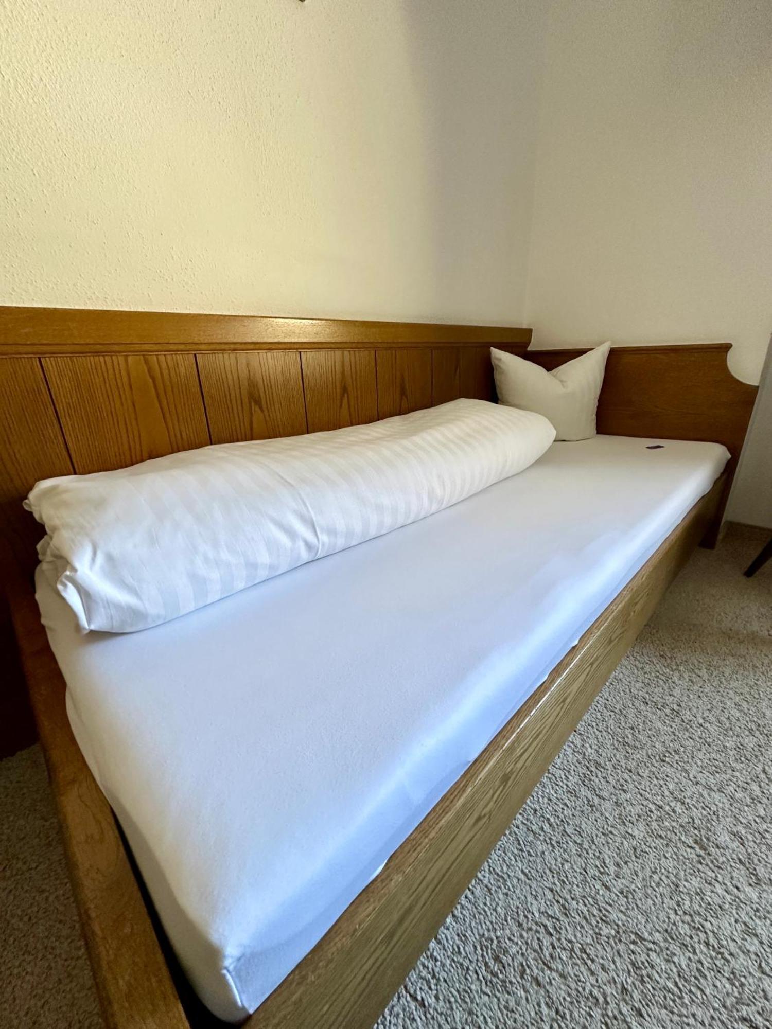 Hotel Zirbenhof Sankt Leonhard im Pitztal Rom bilde