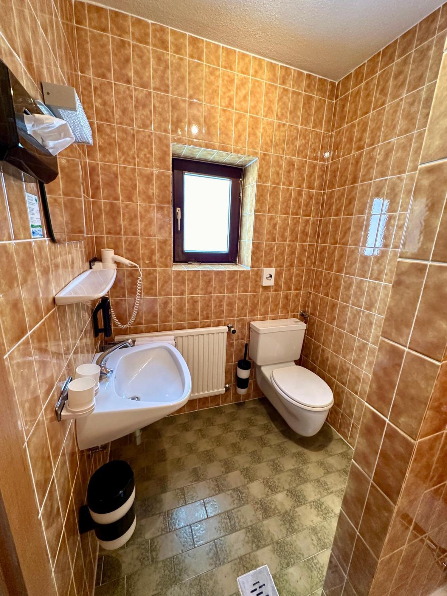 Hotel Zirbenhof Sankt Leonhard im Pitztal Rom bilde