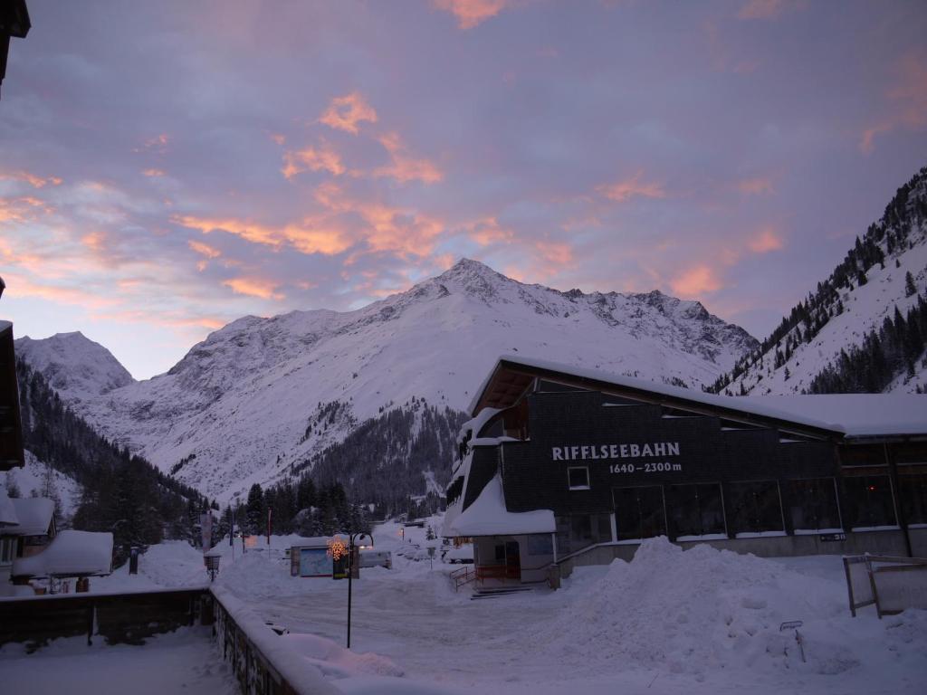 Hotel Zirbenhof Sankt Leonhard im Pitztal Eksteriør bilde